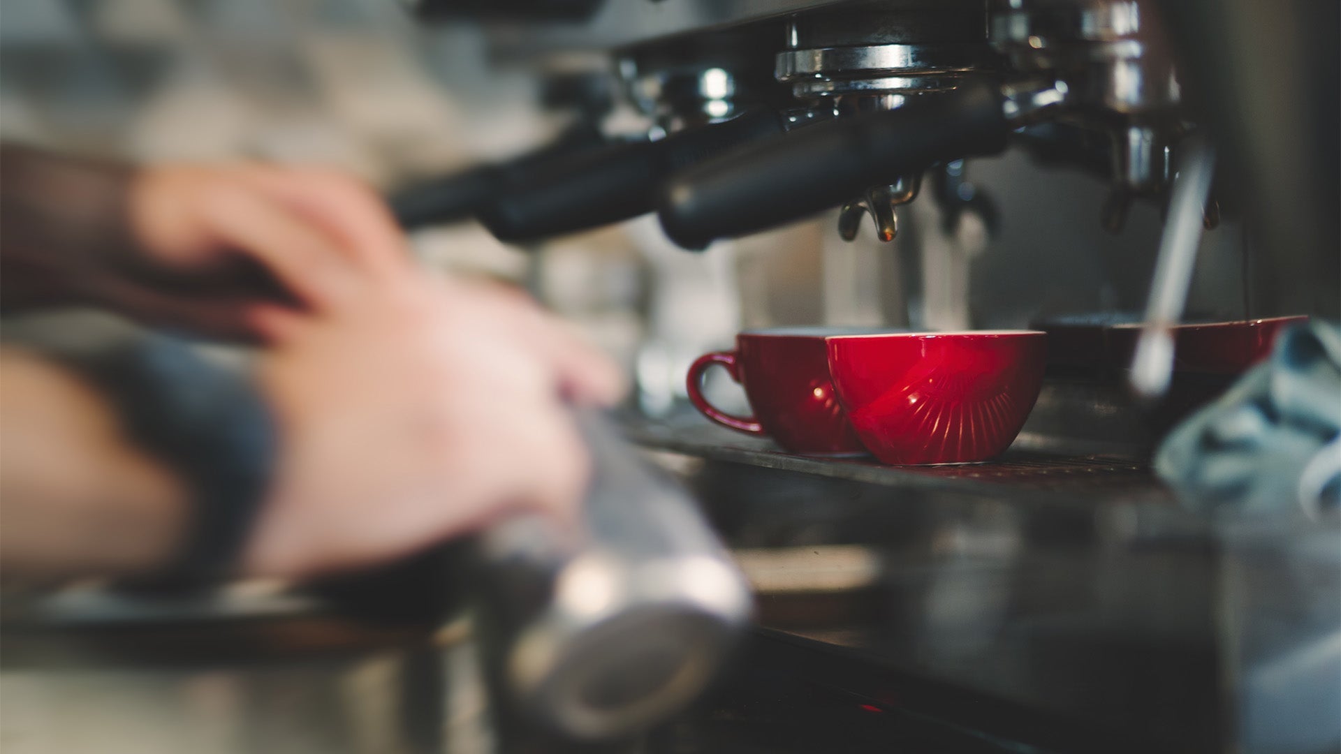 Tout savoir sur l’extraction espresso : l’art et la science derrière la tasse parfaite